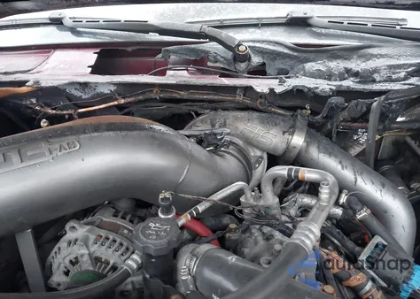 2016 GMC Sierra 2500Hd Denali z USA, uszkodzony, nr VIN 1GT12UE83GF266494